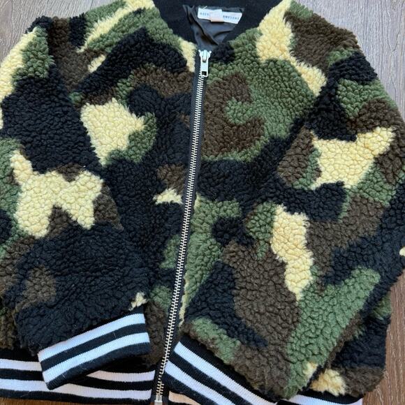 Rockets of Awesome Girls Camo Sherpa Jacket Sz 4 - Picture 2 of 4